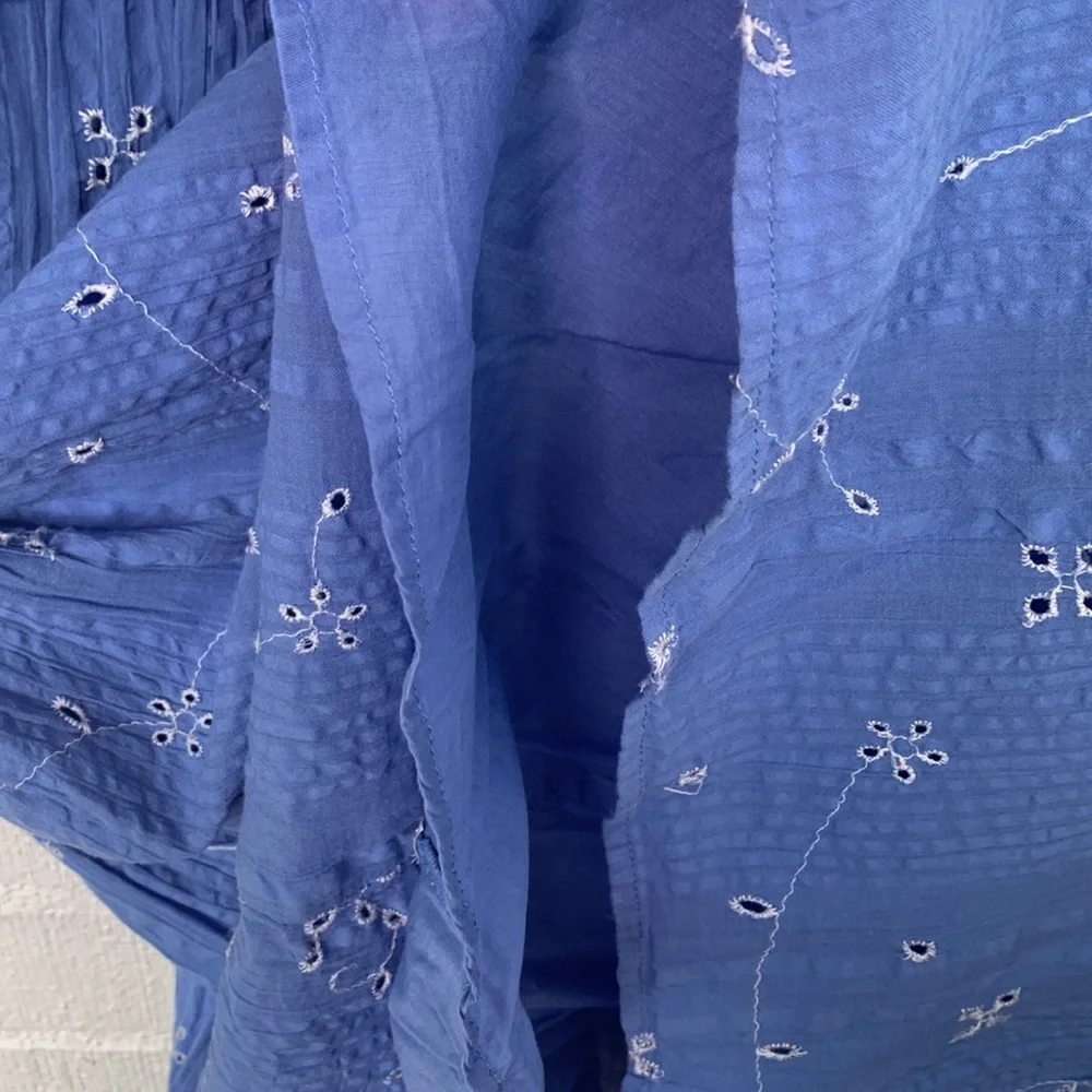 Zara Embroidered Babydoll Eyelet Blue V-Neck Long Sleeve Mini Dress size XS